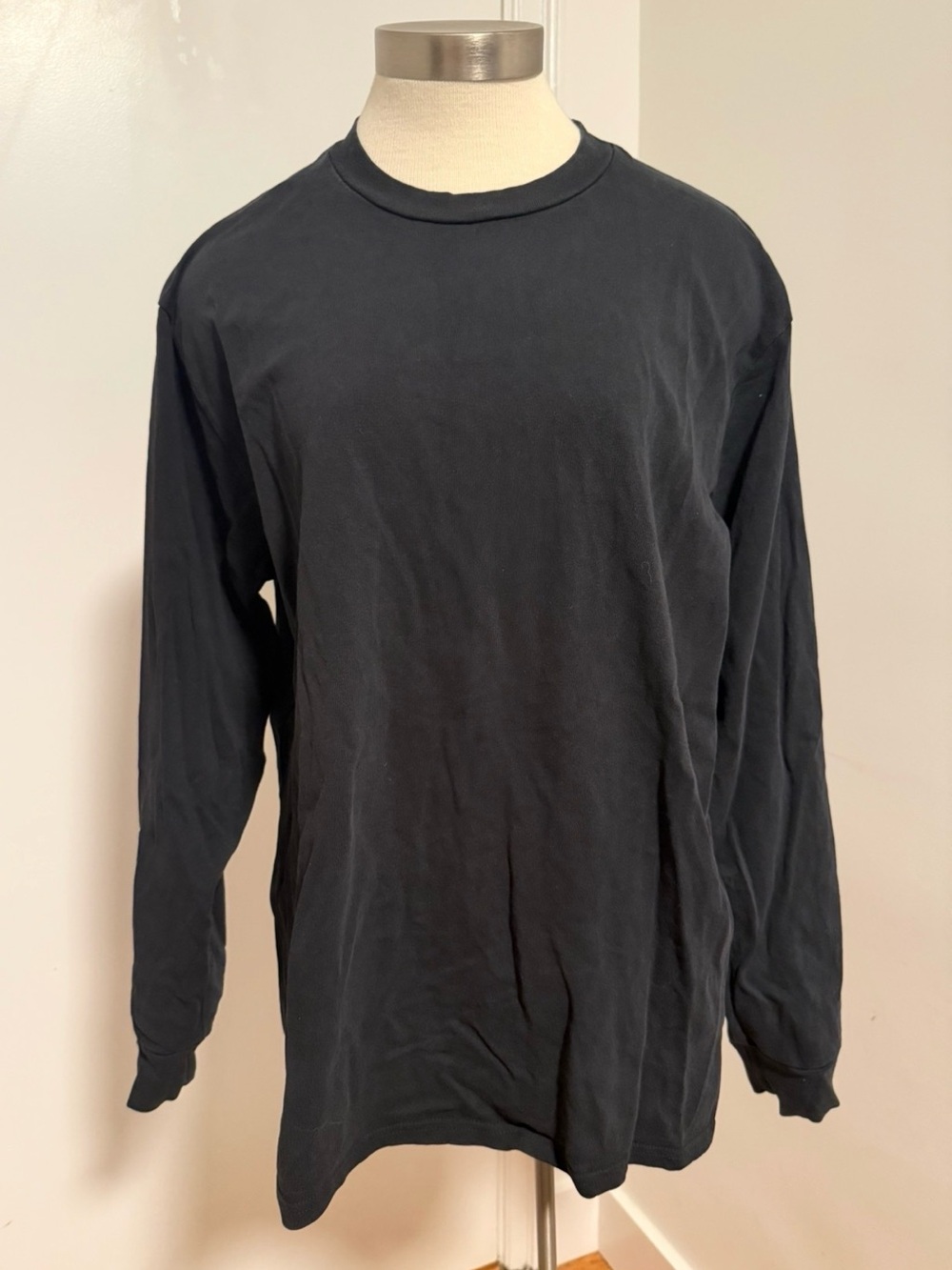 Brandy Melville Long Sleeve Crewneck Tee- Black OS